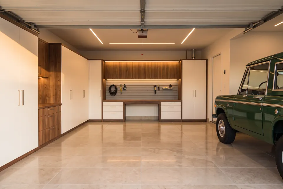 White Glove · Showcase garage — concept render on a sample garage